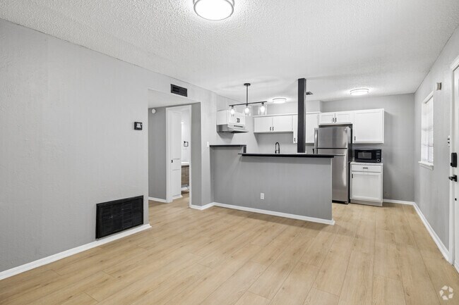 Apartamento de 2 habitaciones y 1 baño - 750 pies cuadrados - Sala de estar y cocina - Maplewood Apartments