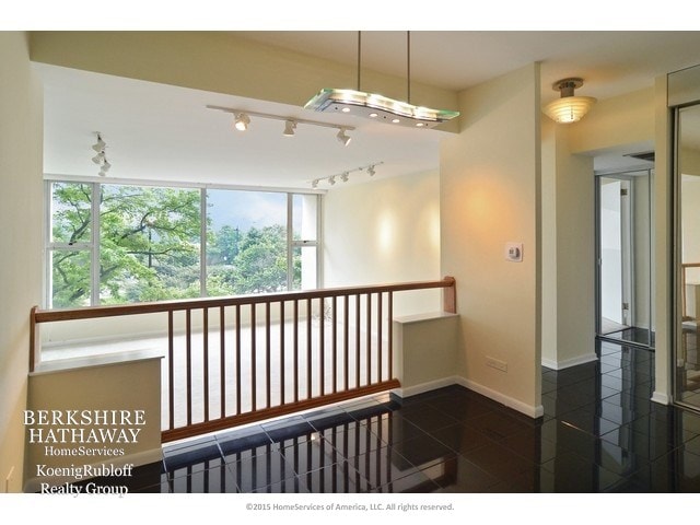 Building Photo - 3200 N Lake Shore Dr