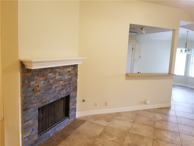 Building Photo - 1161 Brandi Cir
