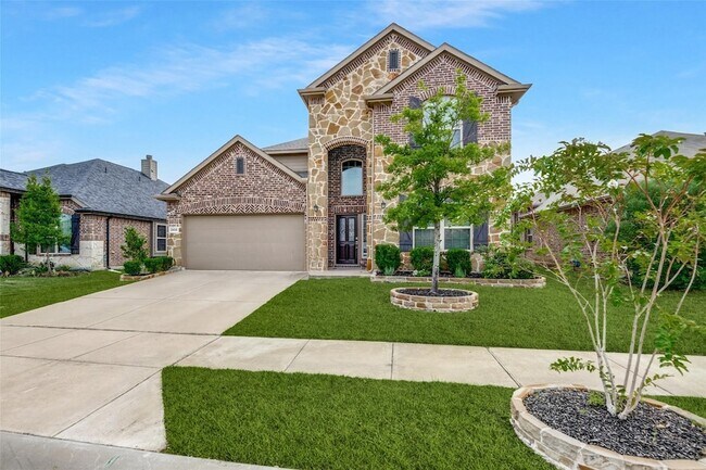 Building Photo - 2408 Griffith Park Dr
