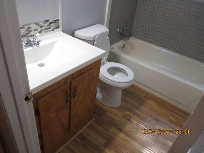 Foto del edificio - 3506 Hamilton Dr