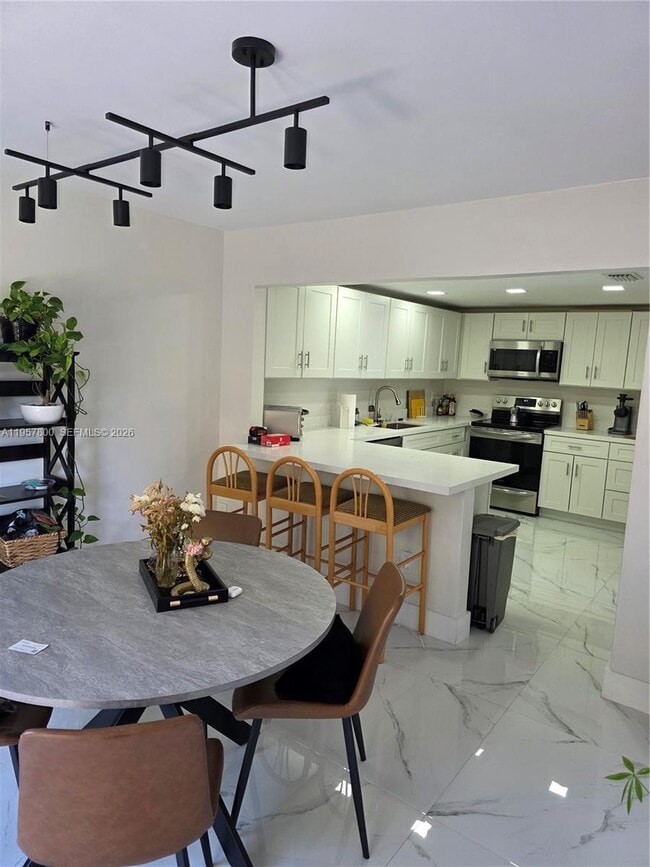 Foto del edificio - 6904 SW 114th Pl