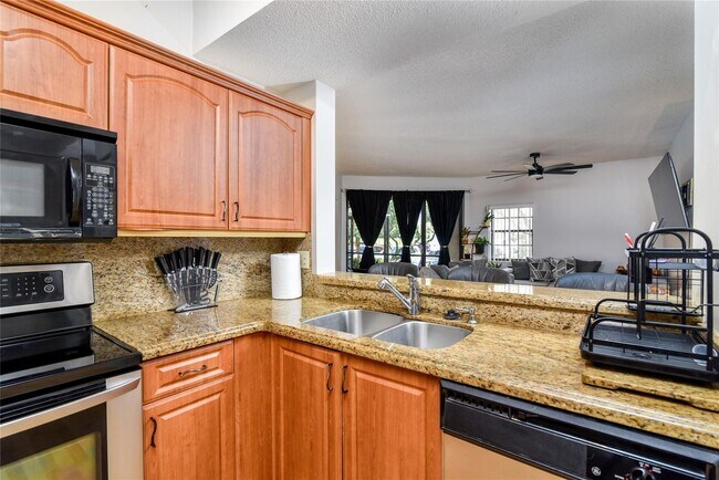 Foto del edificio - 15880 SW 3rd St