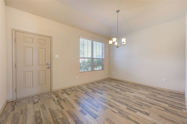 Foto del edificio - 5206 Rosehill Ridge Ct