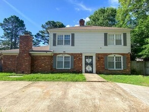 Building Photo - 2947 Eagle Dr