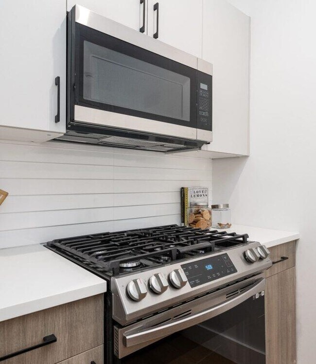 Foto del edificio - 545 M.L.K. Drive