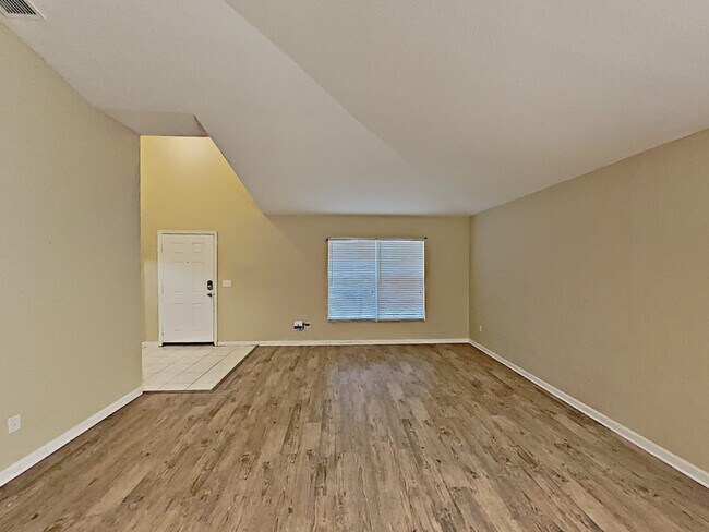 Foto del edificio - 2816 Alton Dr