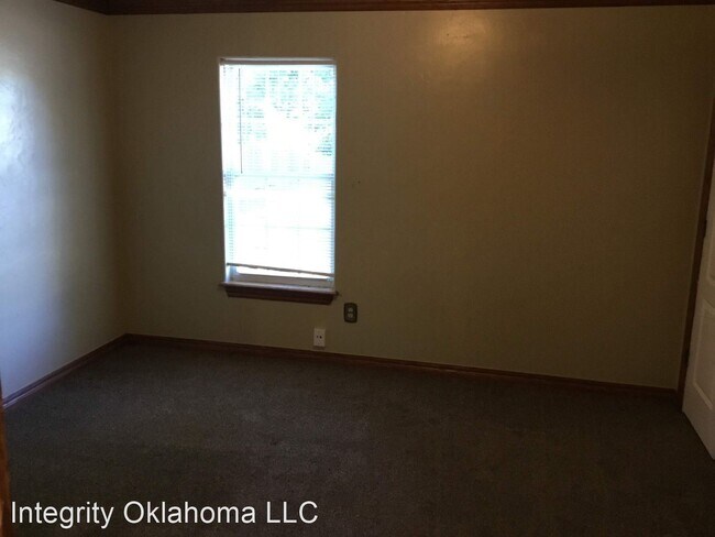 Building Photo - 2 br, 1 bath House - 4903 N Willow Ave