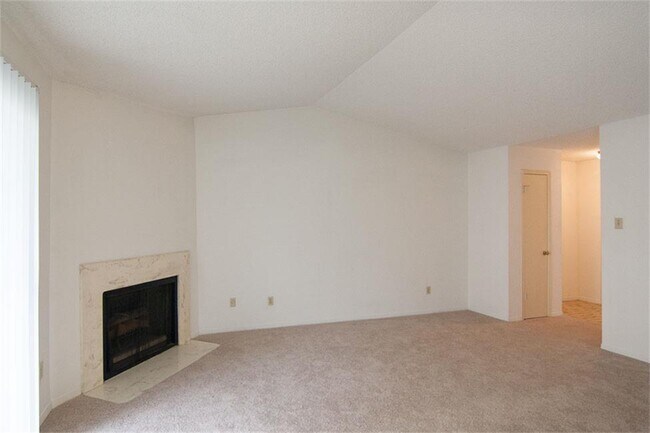 Building Photo - 3600 Jeanetta St