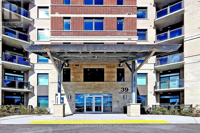Building Photo - 601-639 NEW DELHI Dr