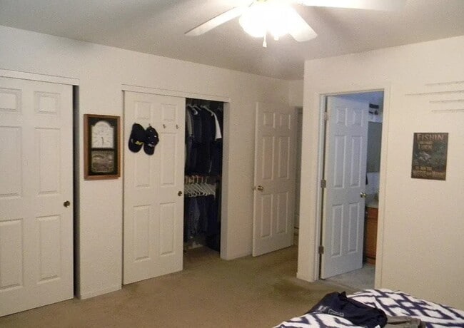 Foto del edificio - 17730 Fairfax Ct