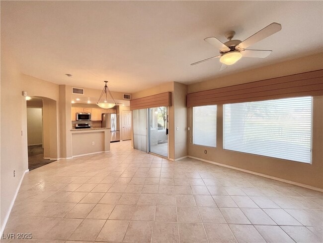 Building Photo - 10820 Amber Ridge Dr