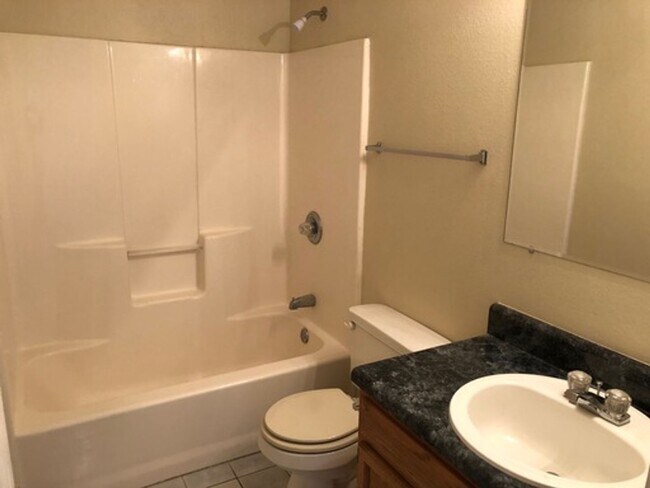 Building Photo - Beautiful 3 Bed Home for Rent in Van Buren