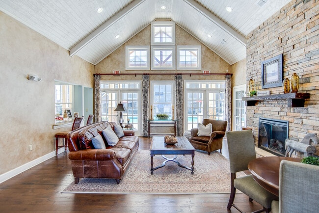 Building Photo - Highland Hills