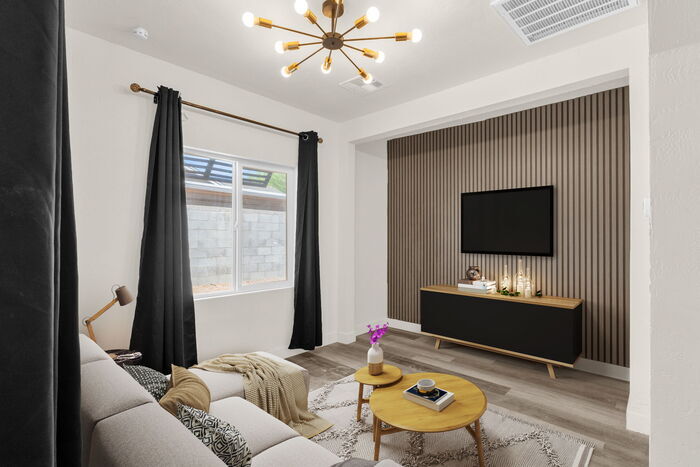 BRAND NEW EVERYTHING IN UPTOWN/BILTMORE AREA - BRAND NEW EVERYTHING IN UPTOWN/BILTMORE AREA
