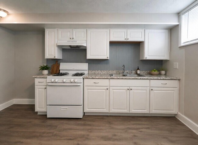 Building Photo - 2654 Avalon Pl