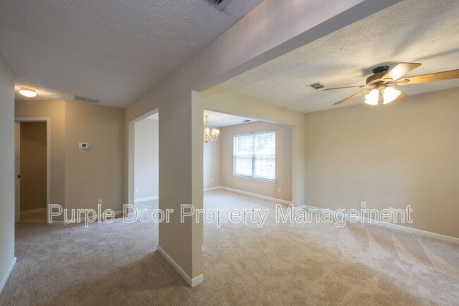 Building Photo - 304 Meadow Point