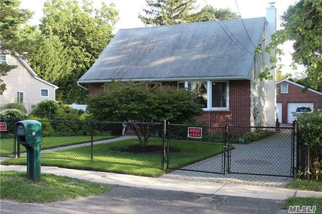 Building Photo - 20 Roslyn St