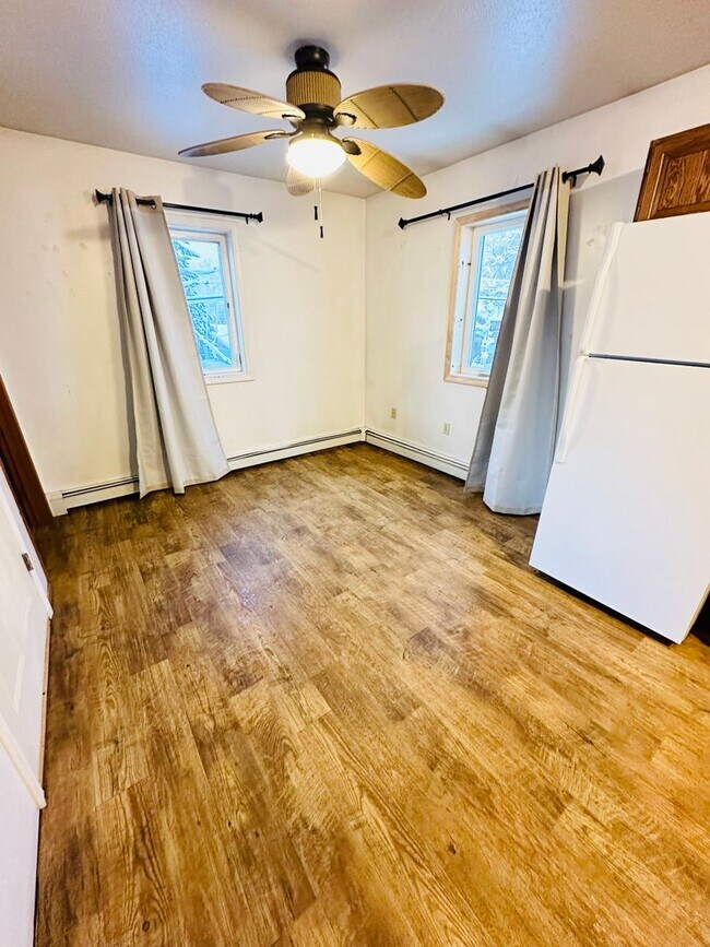 Foto del edificio - 4th Ave - 910/908/908B