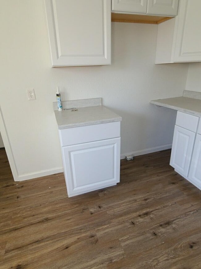 Appliances are coming this week - 401 S Forest Ave