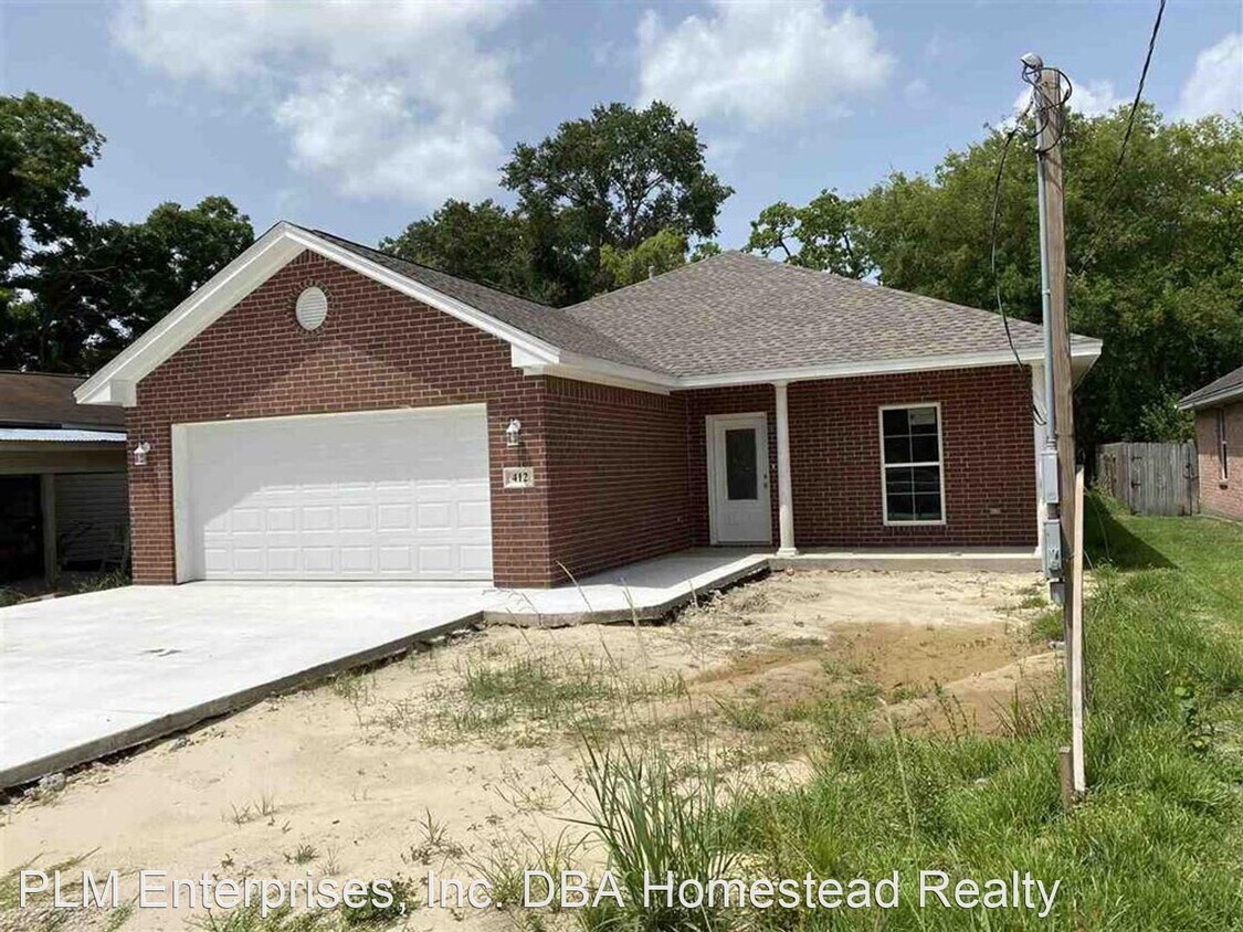 Primary Photo - 3 br, 2 bath House - 412 N 4th St