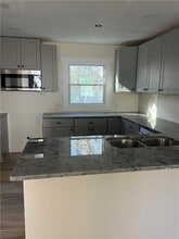 Building Photo - 2298 Swallow Cir SE