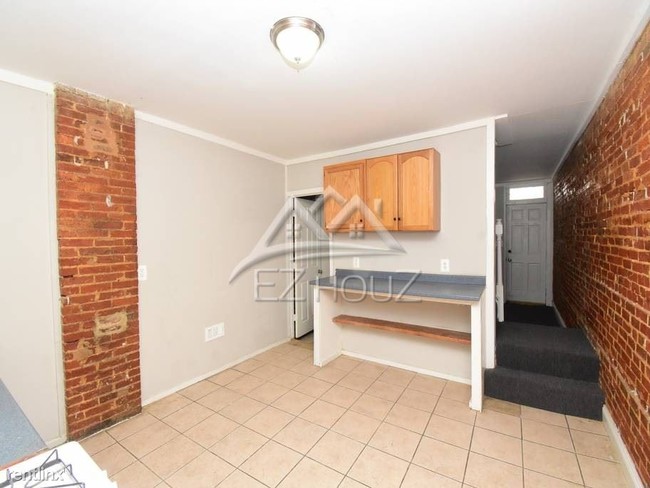 Building Photo - 4 br, 2 bath House - 315 Diamond Street
