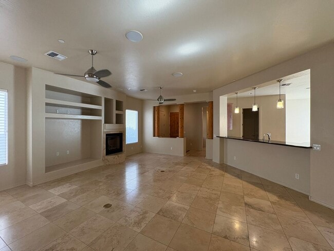 Building Photo - HOUSE - VILLAGE OF OAK CREEK - FIRECLIFF