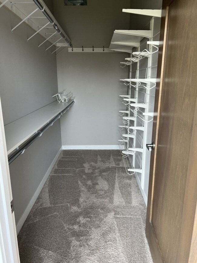 Building Photo - Gorgeous 2 Bedroom Penthouse