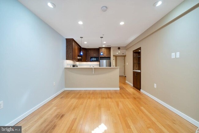 Building Photo - 1415 Chapin St NW