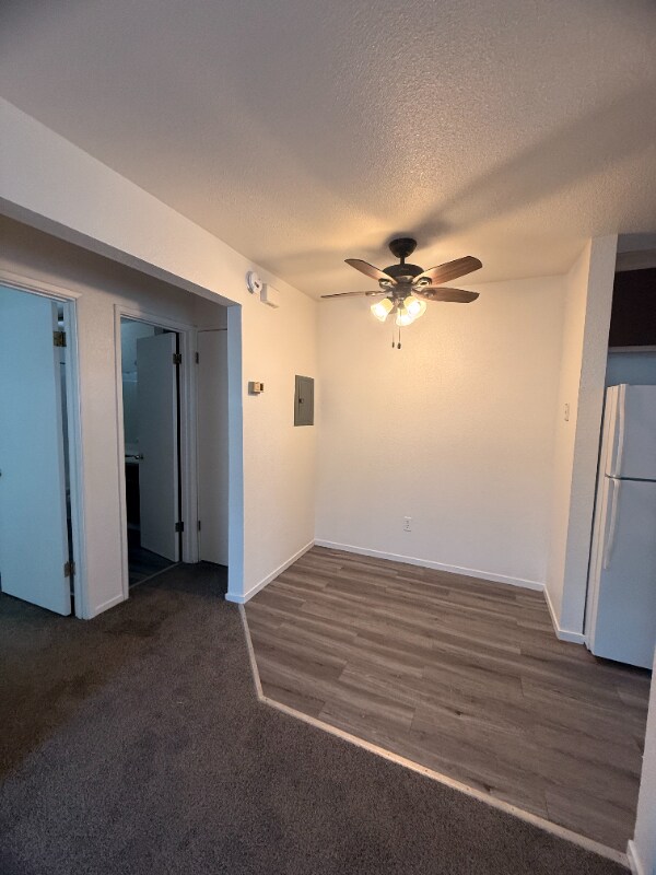 Building Photo - 6667 Blue Heron Dr