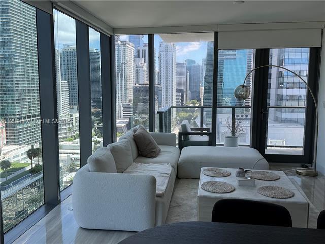 Primary Photo - 1451 Brickell Ave