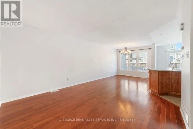 Building Photo - 239 Meadowbreeze Dr