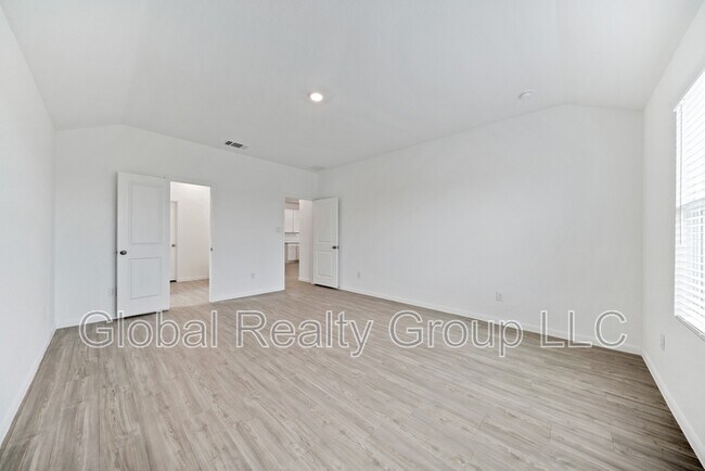 Building Photo - 345 Cordova Xing