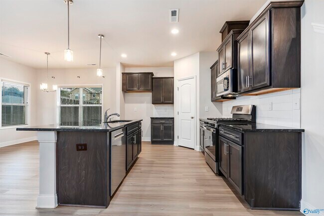 Building Photo - 6058 Thorntons Way Cir NW