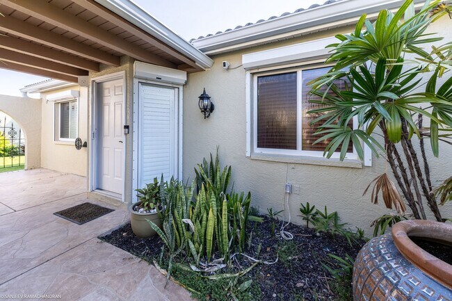 Foto del edificio - LUXURY VILLA IN PUNTA GORDA ISLES