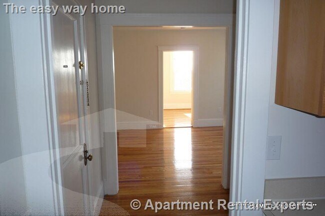 Building Photo - 156-158 Summer St Unit #315