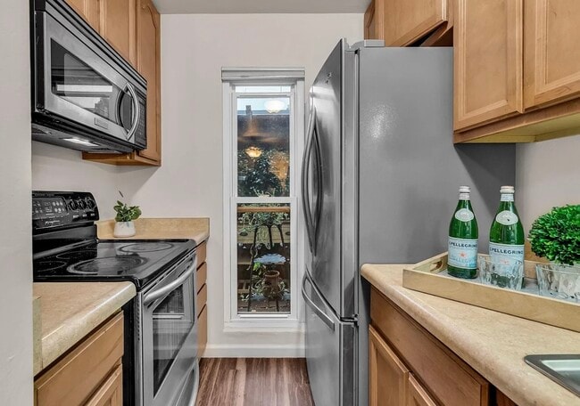 Photo - 1411 Creekside Dr Apartment