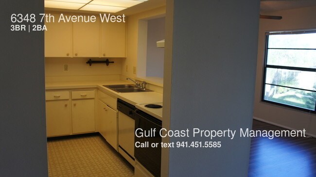 Foto del edificio - 6348 7th Ave W