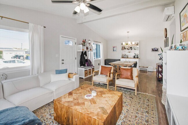 Foto del edificio - 2131 Ilex Ave