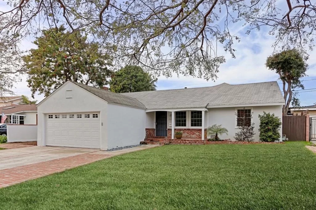 Foto principal - 8027 Winsford Ave