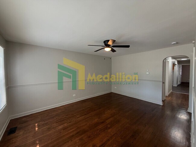 Foto del edificio - 12430 S Wentworth Ave