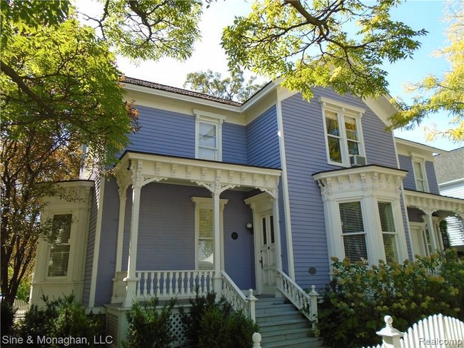 Building Photo - 211 Townsend St