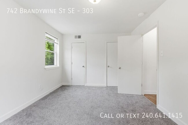 Building Photo - 742 Brandywine St SE