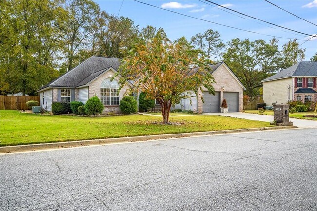 Building Photo - 4029 Smithfield Ln