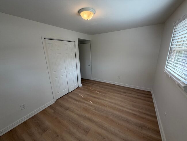 Building Photo - 8956 Griggs Ave