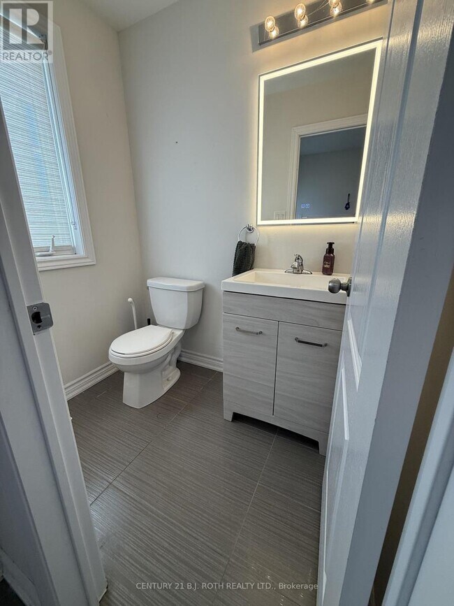 Photo du bâtiment - 67 Megan Crescent