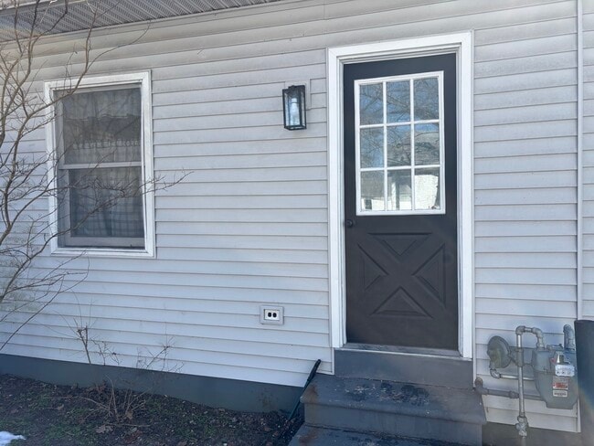 Building Photo - 1170 Gershal Ave