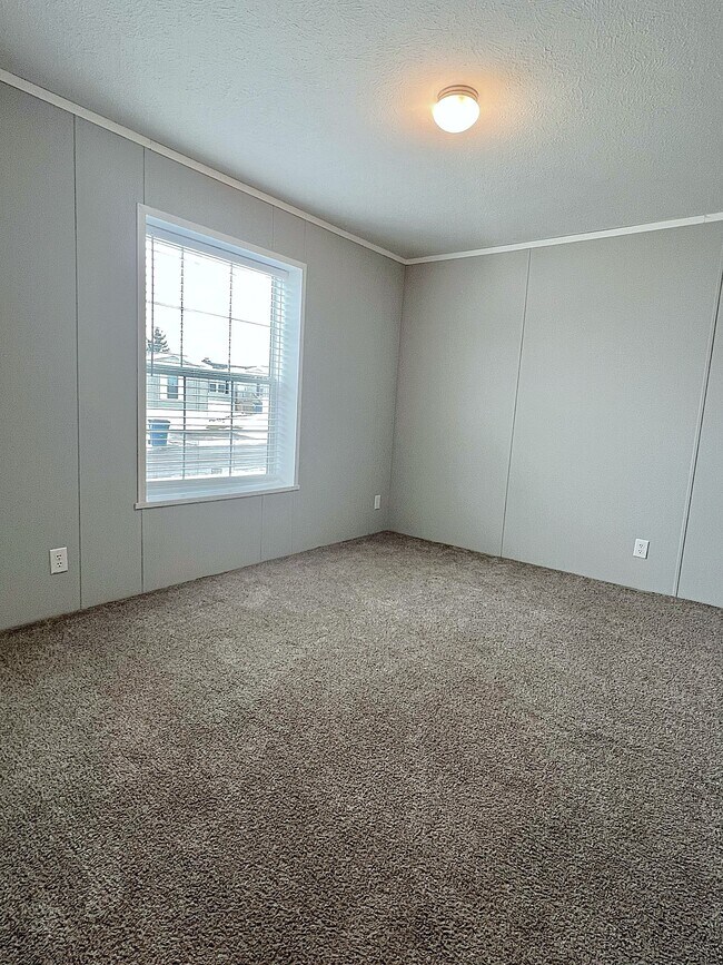 Building Photo - 6605 S Kimberly Dr