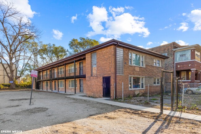 Building Photo - 7617 S Colfax Ave